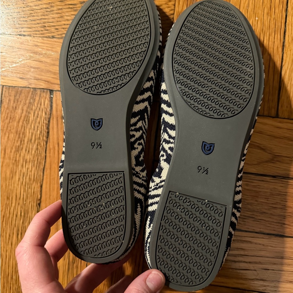 Rothy's Daily Flat in Navy Zebra Print 9.5 - Picture 3 of 3